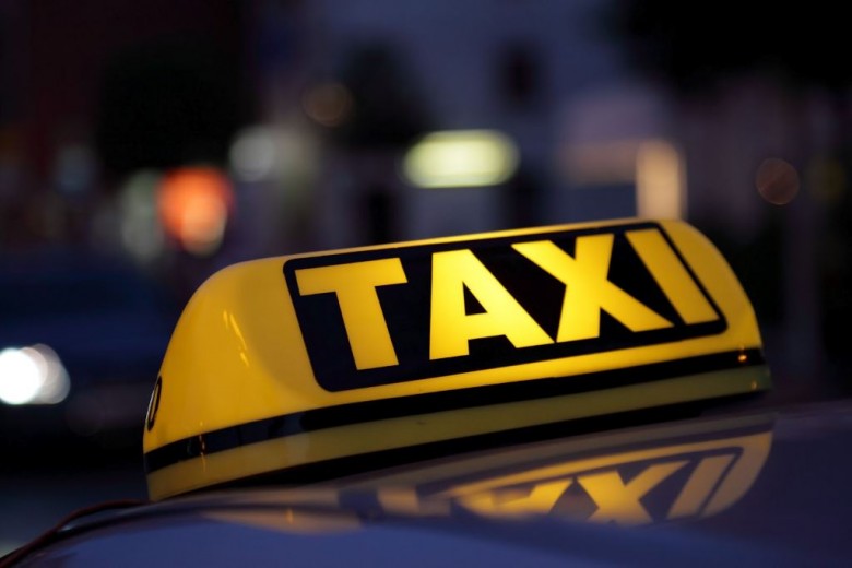 Власти Москвы заявили о желании помочь водителям такси