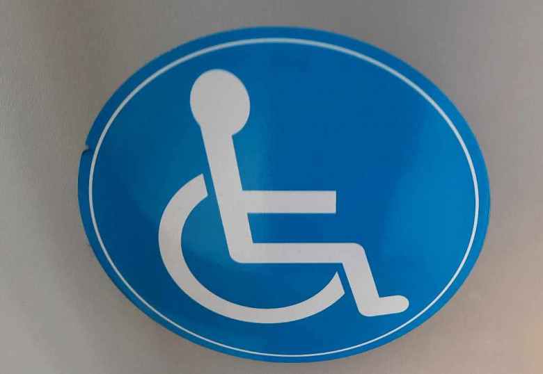 Водители-инвалиды могут оформить скидку по ОСАГО на сайте госуслуг