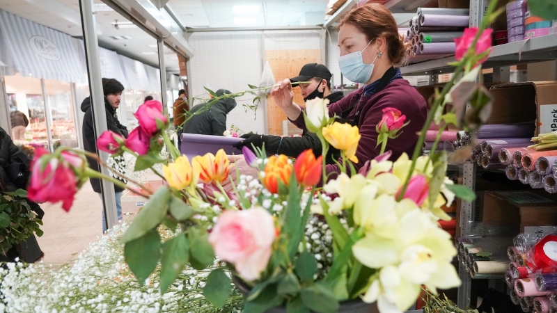Счастливый букет: цветы ко Дню знаний подорожали на 17%, до 1,4 тыс. рублей