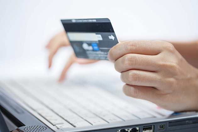 В Роскачестве назвали способы обезопасить свой счет при онлайн-покупках