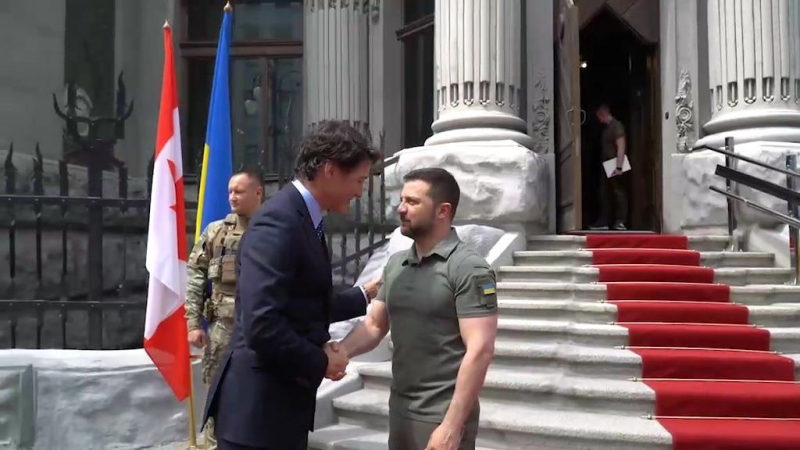 Канада объявила о новом пакете военной помощи Украине – Трюдо встретился с Зеленским