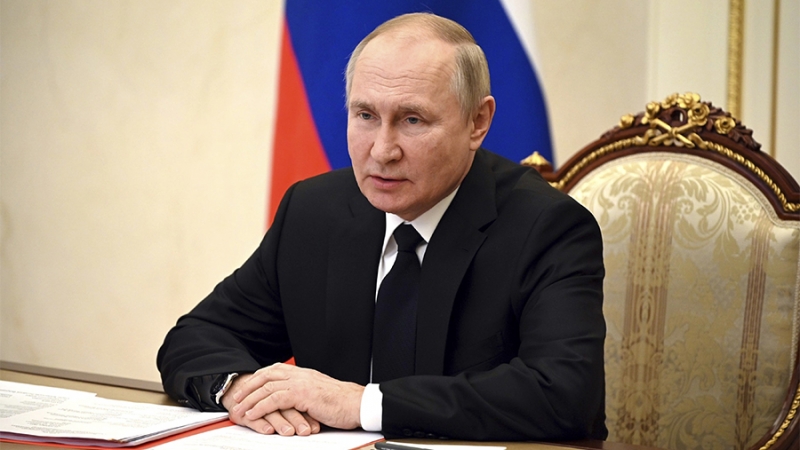 Путин поблагодарил бизнесменов за работу по преодолению последствий санкций