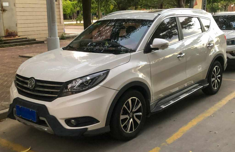 «Моторинвест» привезет в Россию три модели Dongfeng