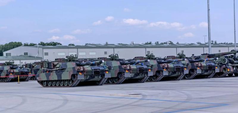 США перекинули 14 танков Abrams на новый склад в Польше: как это связано с Украиной. Фото