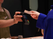 Больше данных: банки начали анализировать поведение покупателей для бизнеса