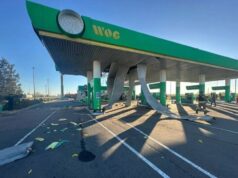 Войска РФ ударили «Искандером» по Николаеву, есть жертва: спасатели показали видео