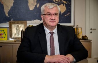 Сибига одной фразой потроллил Орбана, собравшегося «драться» за замороженные активы России