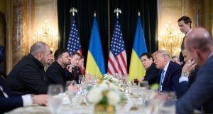 Заключение соглашения между Украиной и США о гарантиях безопасности оказалось «более сложной задачей» – FT