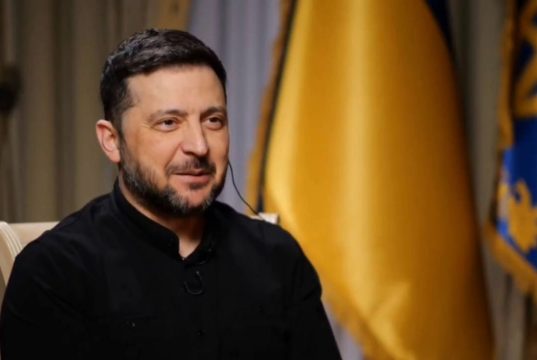 Зеленский посмеялся над фейком Путина о «ядерных подарках» Британии и Франции