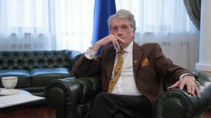 Ющенко озвучил два сценария окончания войны 